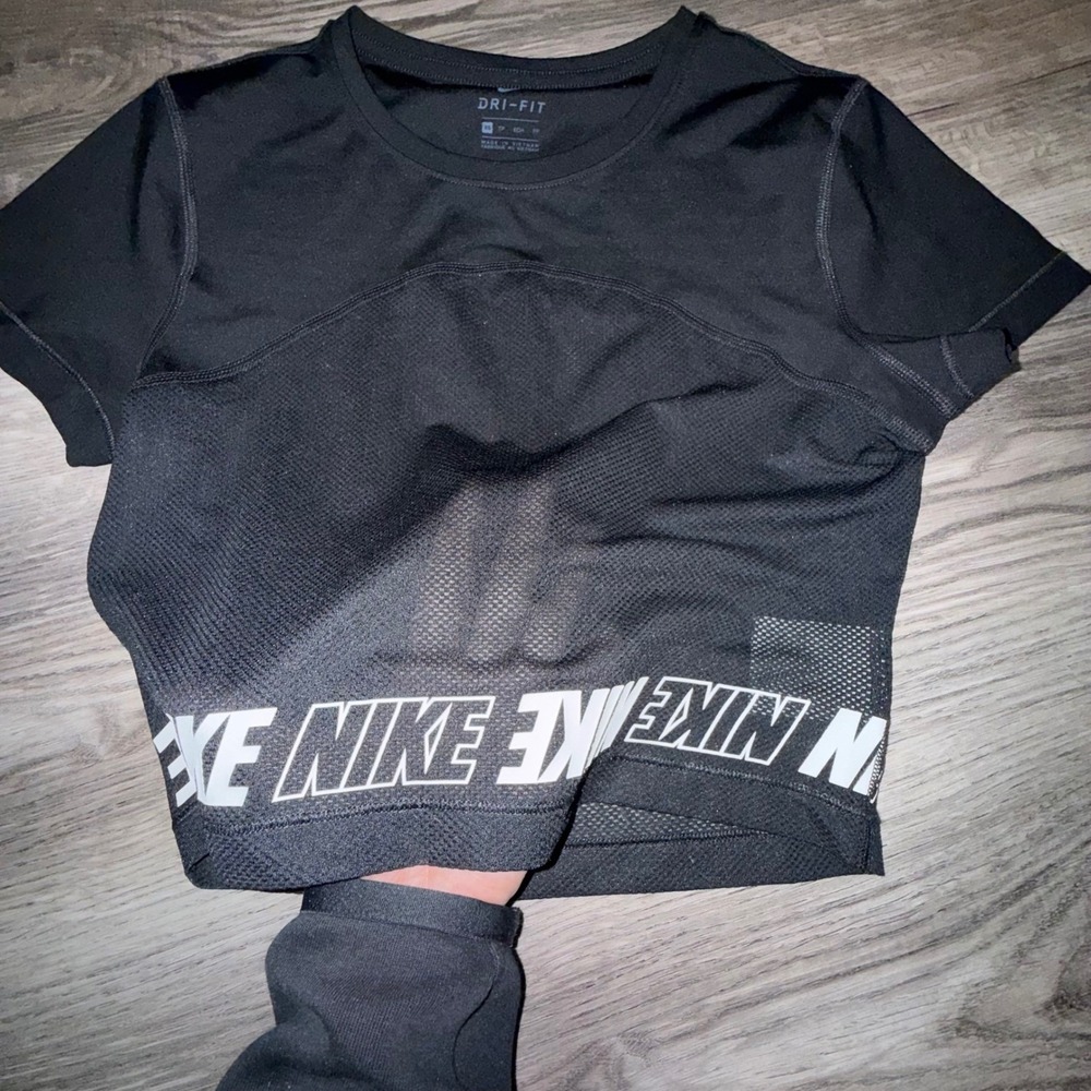 Nike Pro Set XS Black Dri-FIT Crop Top Leggings Mesh Logo Athleisure Gymwear - Picture 15 of 16